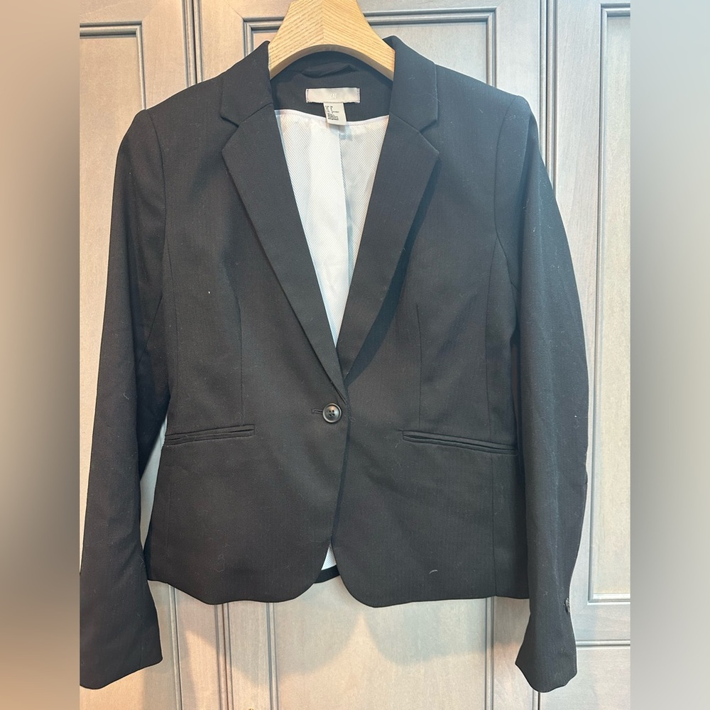 H&M Women’s Black Blazer
